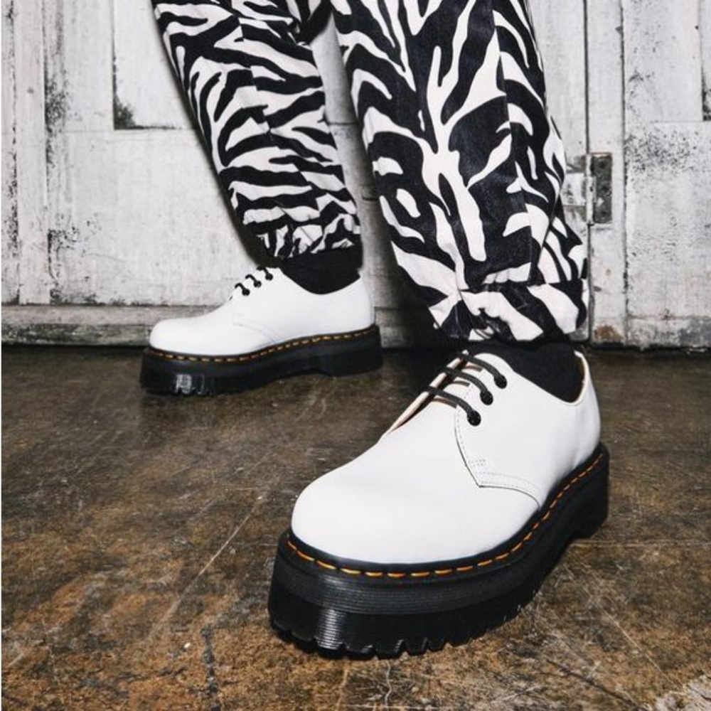 Dr. Martens Unisex Men’s SZ.9/Women SZ.10 1461  Quad Leather Platform  Shoes New